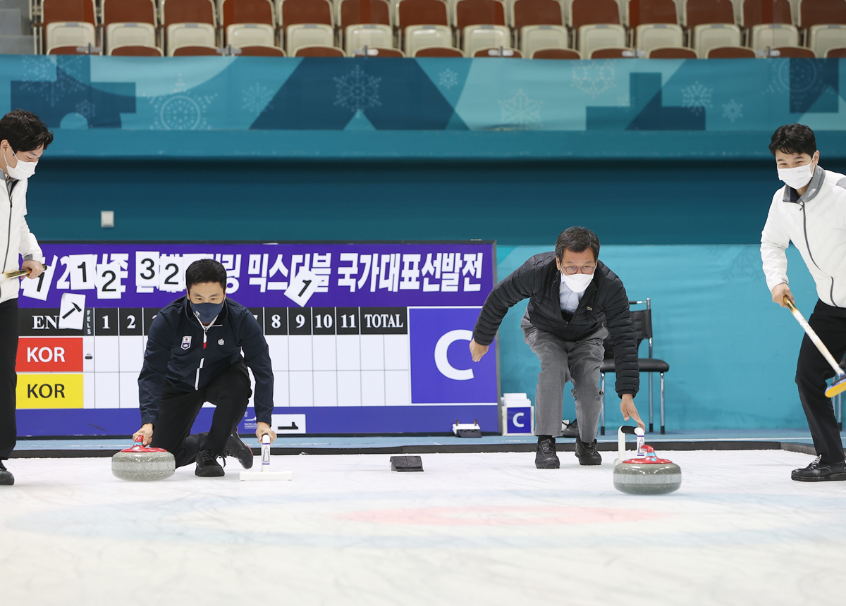 2023 세계 믹스더블. 시니어컬링 선수권 대회 강릉 유치 및 성공개최 협약식 이미지