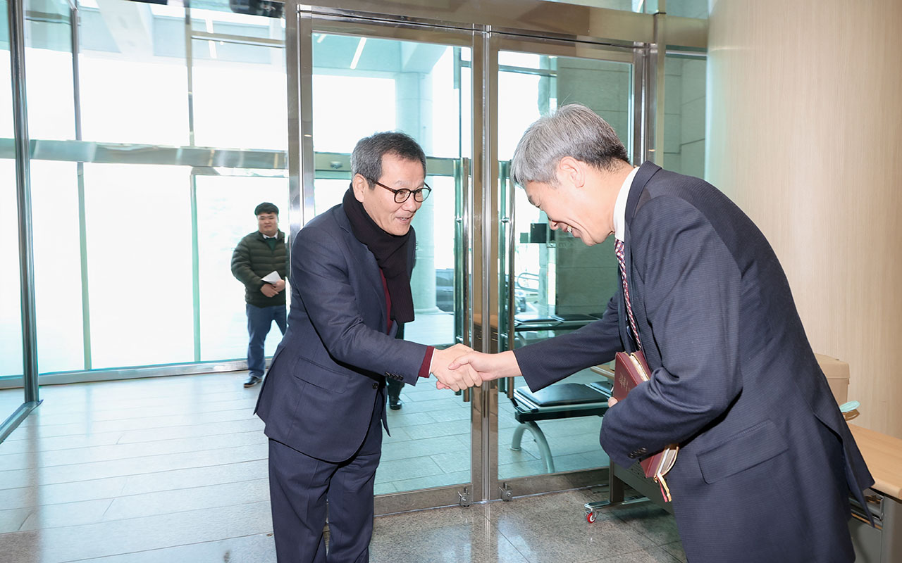 강릉 반석교회 창립 50주년 주일예배 이미지