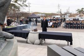 3・1절 기념탑 헌화 및 참배 썸네일 7