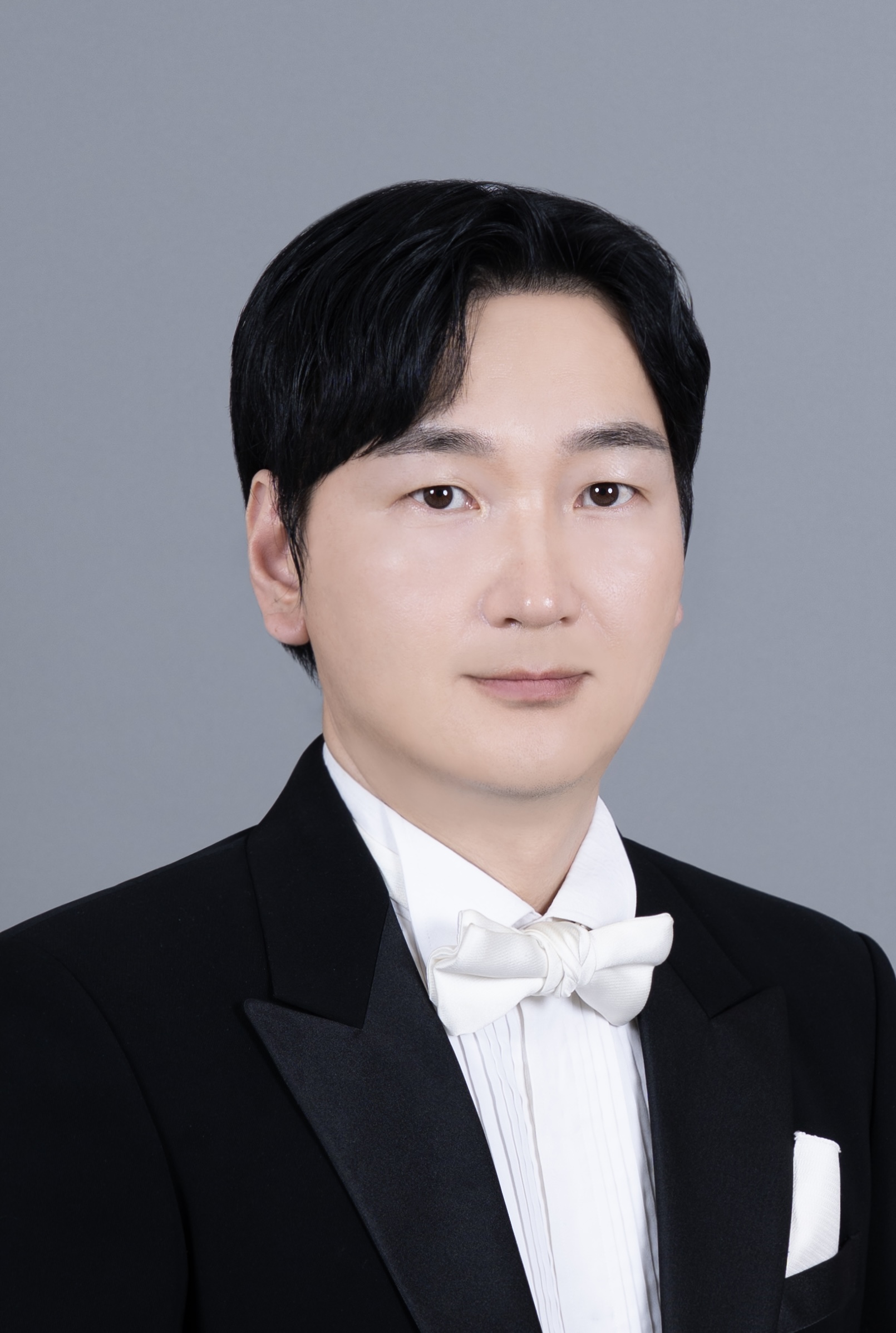 부지휘자 안정현 프로필사진